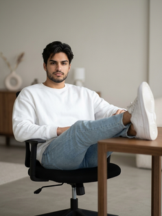 White Sweatshirt Relaxed Indoor Streetwear Portrait